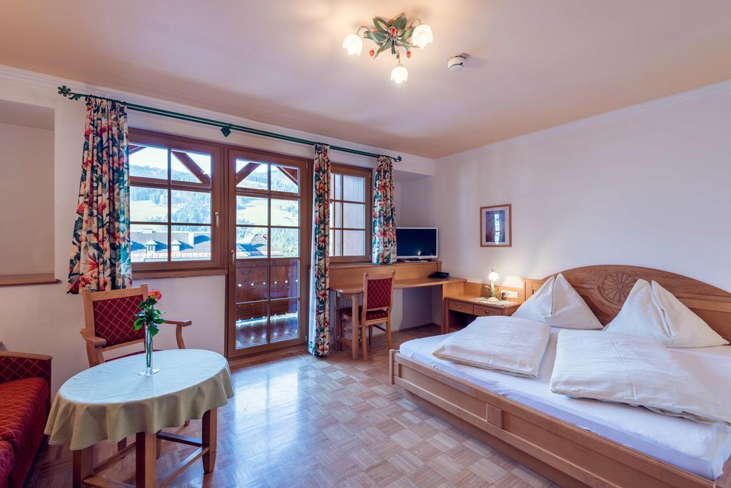 Hotel Restaurant Stoecklwirt Санкт-Йохан Экстерьер фото