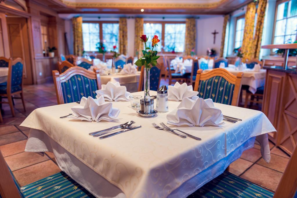 Hotel Restaurant Stoecklwirt Санкт-Йохан Экстерьер фото